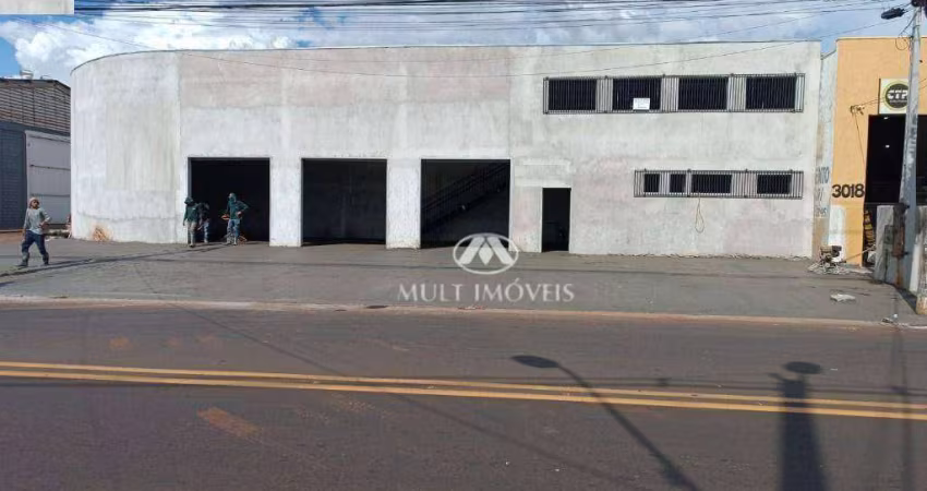 Galpão Novo com 30 metros de frente na  Avenida Brasil no Bairro Vila Carvalho com 405 m² de terreno e 270m² de área .