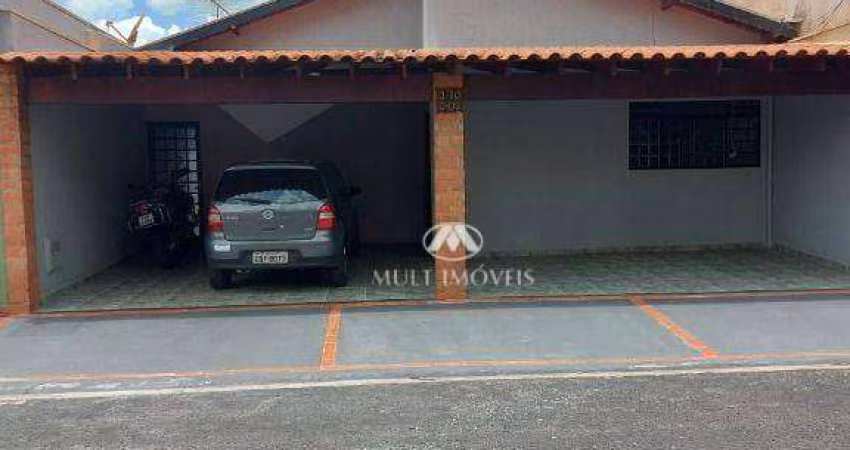 Casa para venda em condomínio fechado, no Jardim Florestan Fernandes com 200 m² de terreno e 90 m² de área construída.