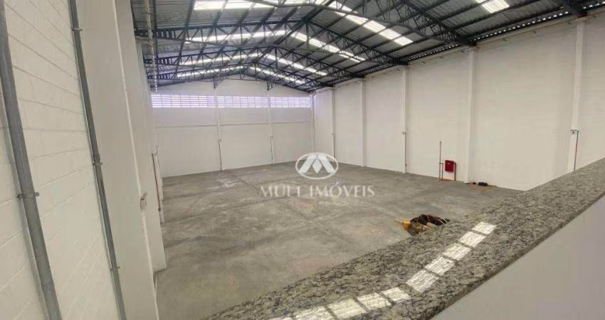 Galpão Novo em excelente localização em área Industrial no Bairro  Jardim Paschoal Innecchi com terreno de 1150m² e 1132m de área construída.