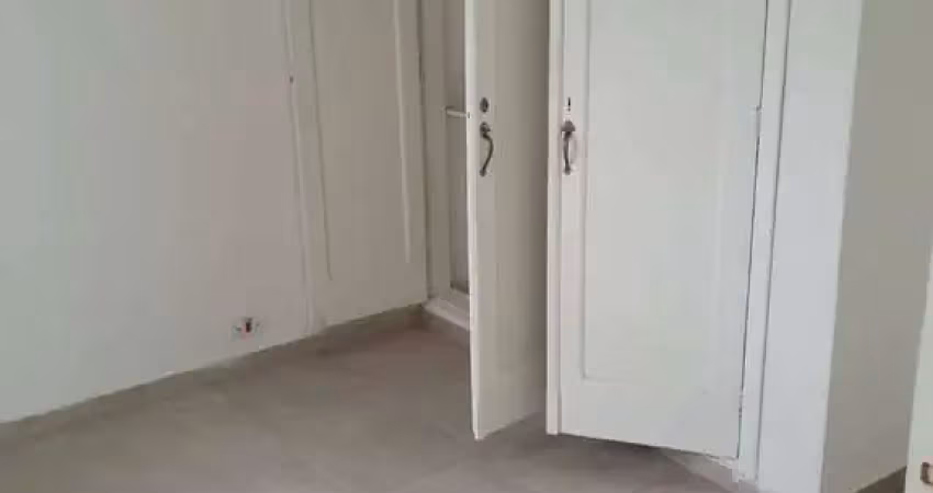 Casinha de vila moema 01 quarto sala cozinha banheiro 01 vaga 2.000,00