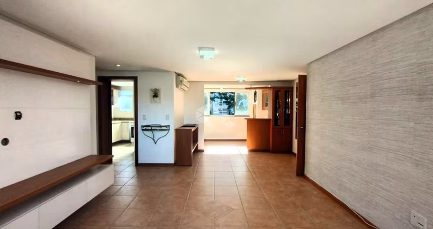 Apartamento com 89,15 m², 2 dorm, Petrópolis