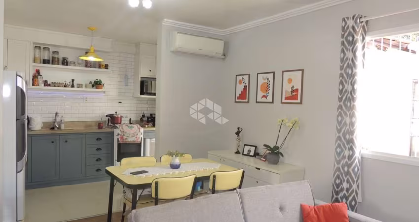 Casa térrea em condomínio fechado com 81 m² construídos, 2 dormitórios