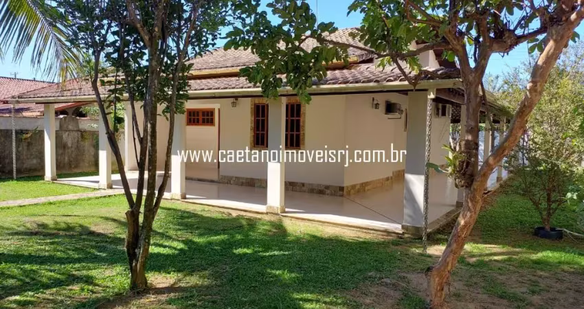 Casa C/ Excelente Padrão em Japuíba - Condomínio Santa Helena