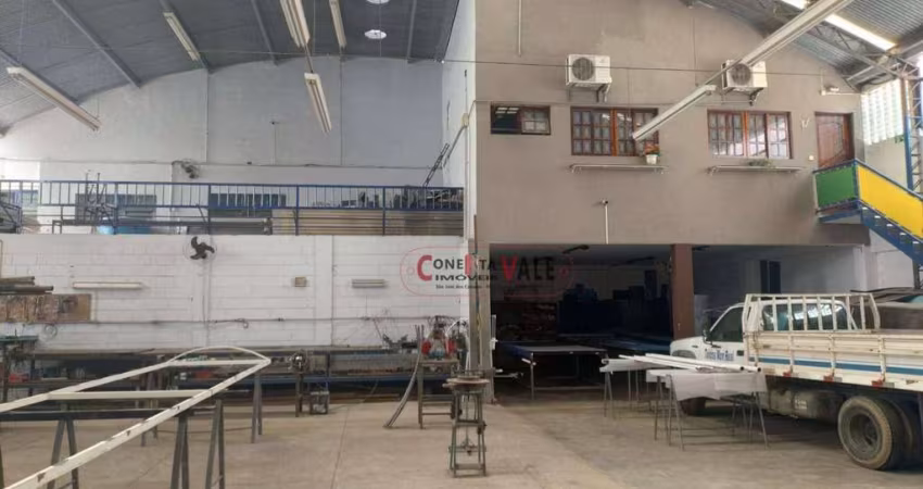 Ótimo galpão com 689m² a 5 minutos da Dutra