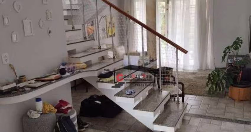 Sobrado com 4 dormitórios para alugar, 200 m² por R$ 5.900,00/mês - Bosque dos Eucaliptos - São José dos Campos/SP