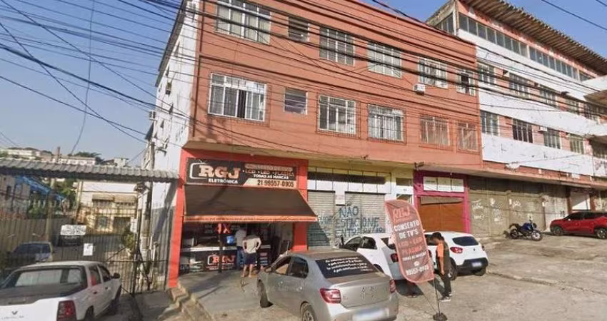 Apartamento com 2 dormitórios à venda, 63 m² por R$ 109.000,00 - Cascadura - Rio de Janeiro/RJ