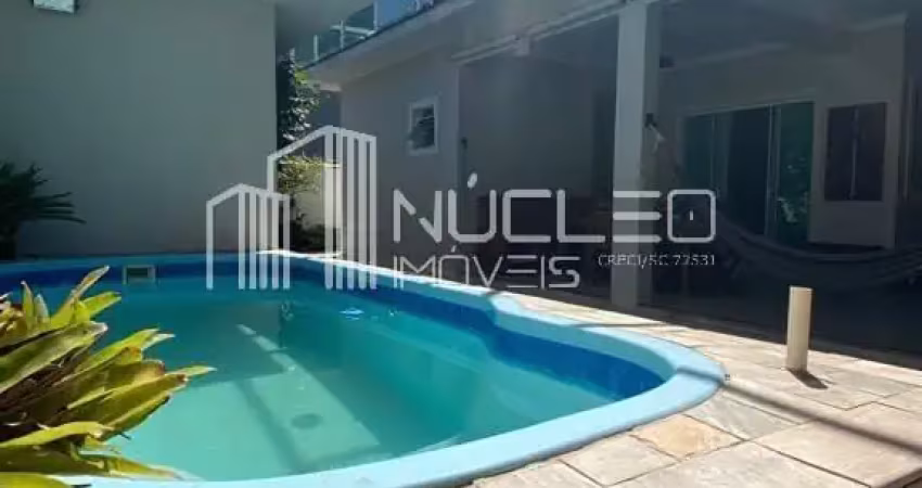Casa Alto Padrão no Iririú