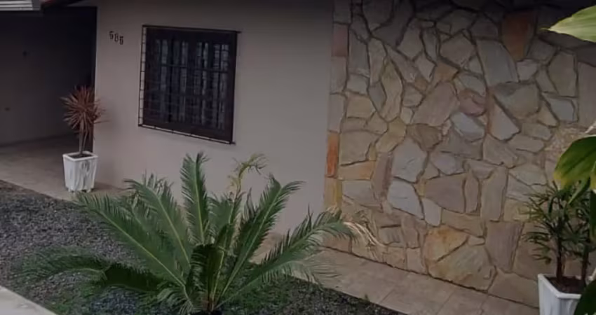 Casa com 3 quartos à venda no Jardim Iririú, Joinville 
