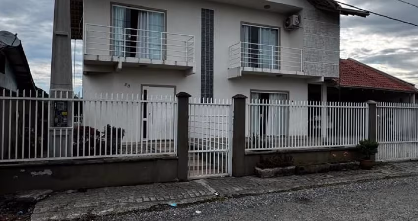 Casa Espaçosa e Única no Vila Nova