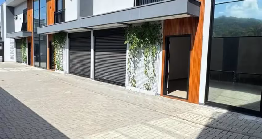 Geminado de alto padrão pronto para morar no bairro bom retiro