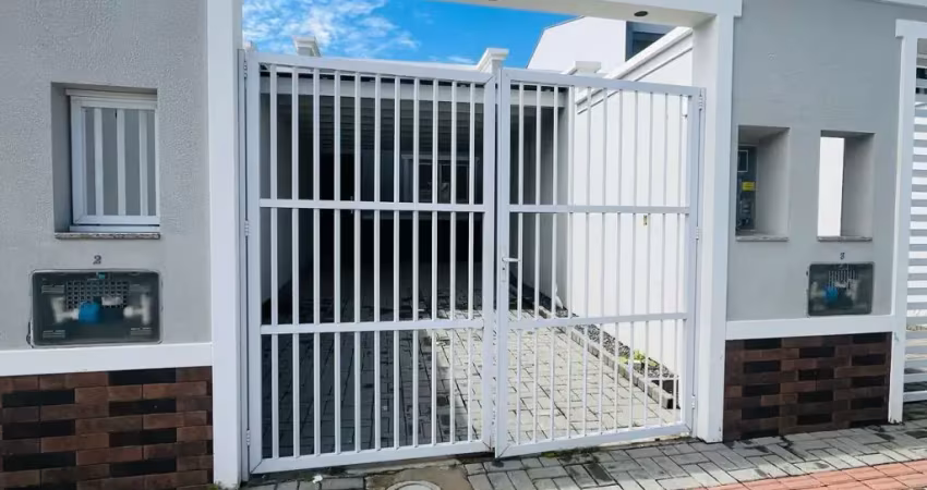 Lindo e moderno geminado bem localizado no bairro joão costa