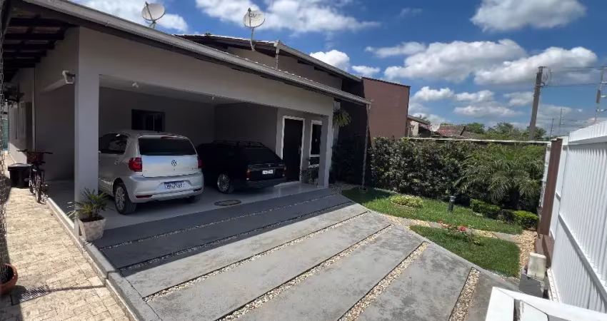 Casa Exuberante com Piscina no Vila Nova