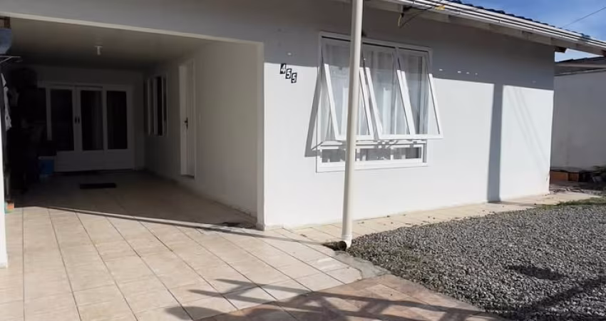Casa para Morar ou Investir no Adhemar Garcia