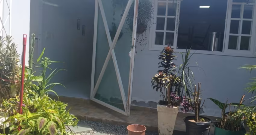 Casa com Kitnet no Jardim Paraíso