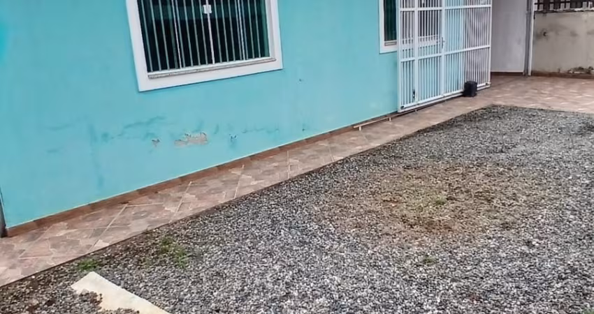 Terreno com Casa e Edícula no Itaum