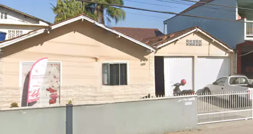 Ampla casa para moradia e/ou comércio no bairro guanabara!