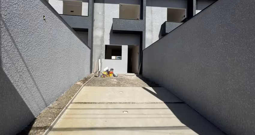 Geminado em construção e bem localizado no bairro jardim iririú