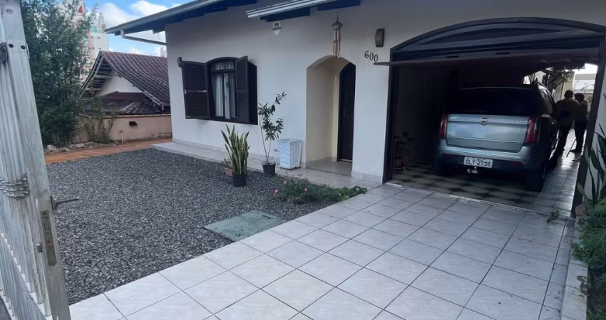 Casa Linda e Averbada no Floresta