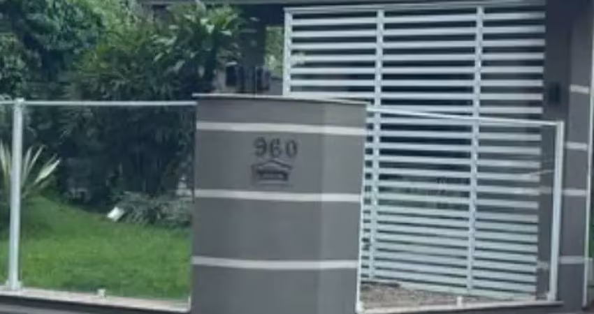 Casa de Alto Padrão no Saguaçu
