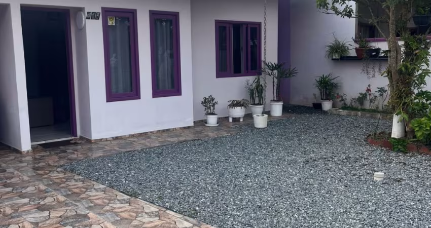 Casa Escriturada no Paranaguamirim