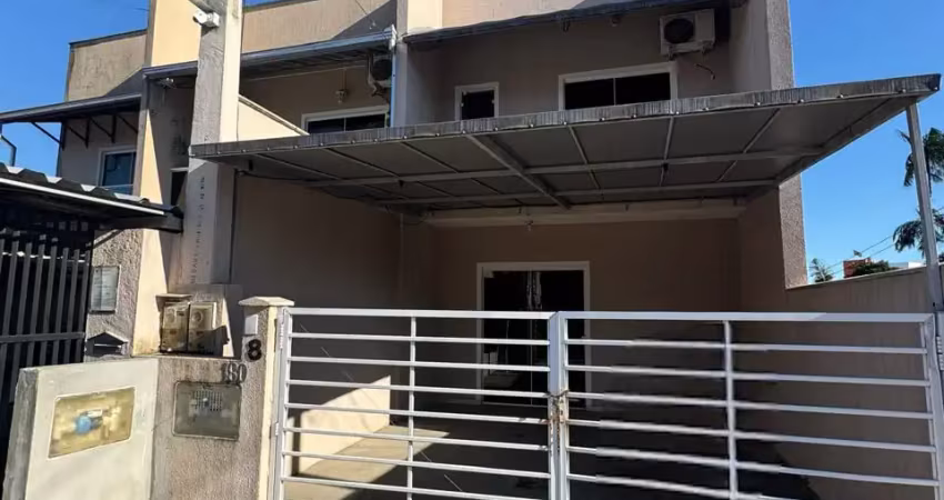 Geminado perfeito em ótima localização no bairro petrópolis