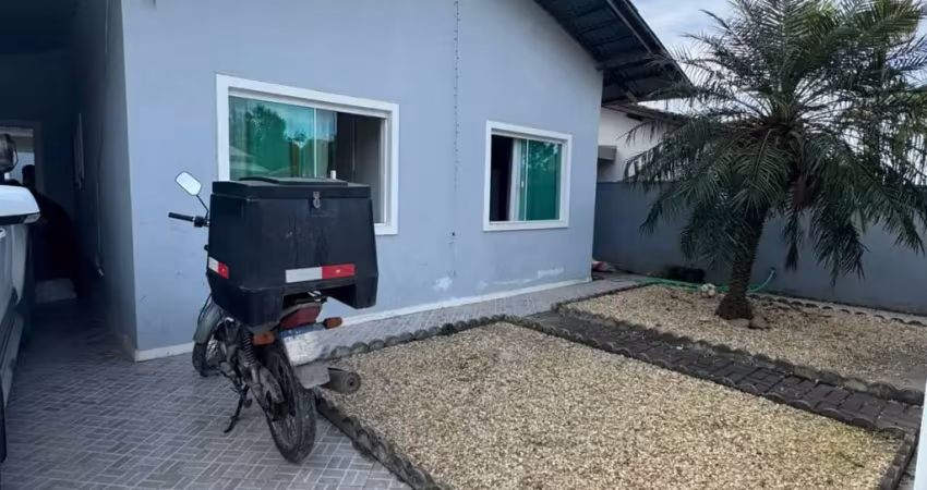 Lindíssima casa escriturada no bairro ulysses guimarães