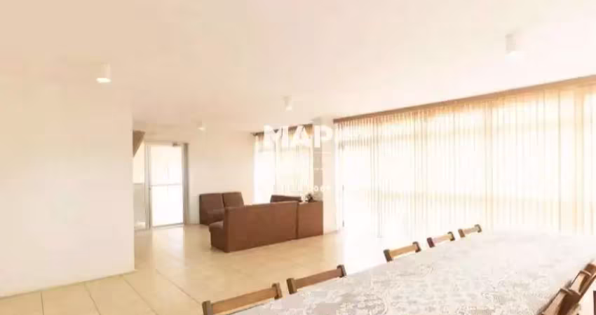 Apartamento com 3 quartos para alugar na Rua Petit Carneiro, 881, Água Verde, Curitiba
