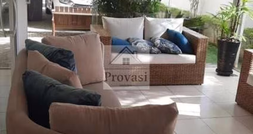 Scenic - Casa Exclusiva e Confortável 225m² - 3 Dorms. (1 Suíte) - Condomínio Scenic - R$ 1.400.000,00