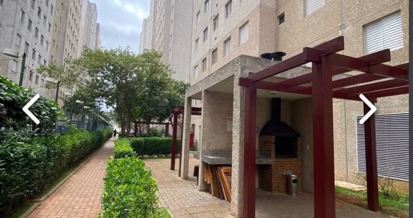 Apartamento com planejados!