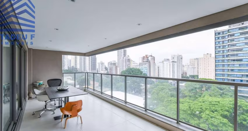 Apartamento a Venda, 3 dorms, 3 vagas no Campo Belo