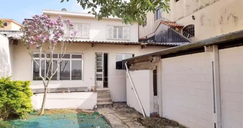 Casa a venda, 4 dorms, 3 vagas no jardim monte azul