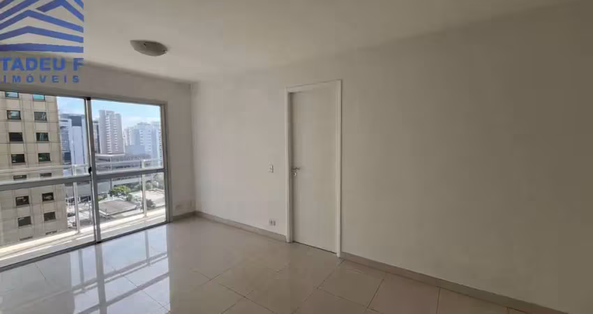Apartamento com 1 quarto para alugar na Rua Juquis, --, Indianópolis, São Paulo