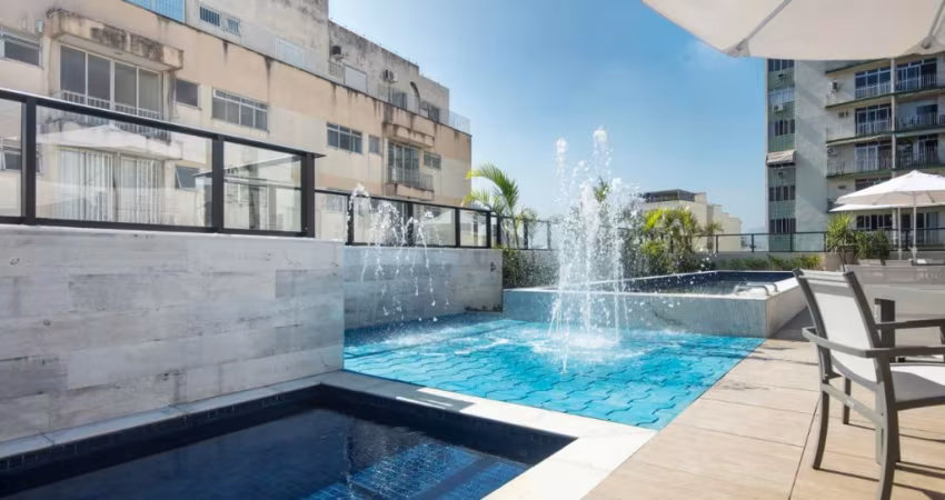 Apartamento de dois quartos sendo 1 suíte em condomínio clube
