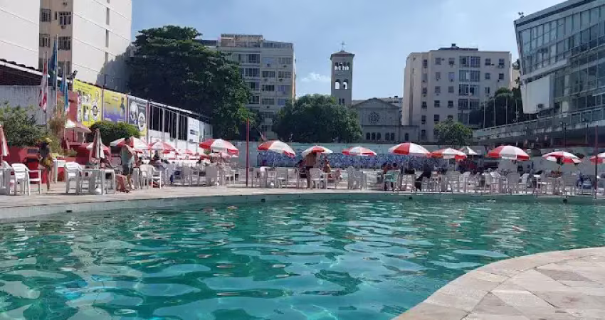 Cobertura 3 suítes com piscina churrasqueira e área gourmet a 450 metros do metrô da Tijuca