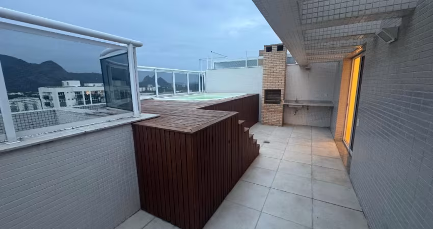 Cobertura Duplex três quartos com churrasqueira e piscina Privativa no Ilha Pura na Barra da Tijuca