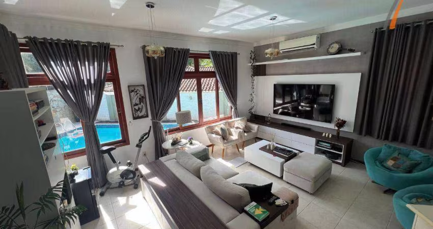 Casa com 3 dormitórios à venda, 205 m² por R$ 1.990.000,00 - Pantanal - Florianópolis/SC