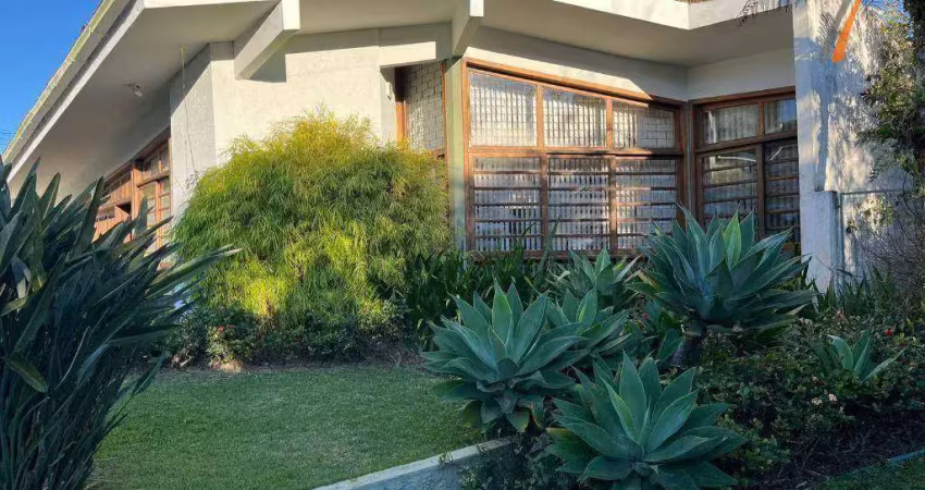 Casa com 3 dormitórios à venda, 235 m² por r$ 2.100.000,00 - córrego grande - florianópolis/sc