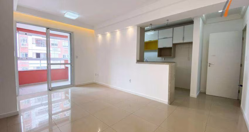 Apartamento com 3 dormitórios à venda, 82 m² por R$ 729.000,00 - Barreiros - São José/SC