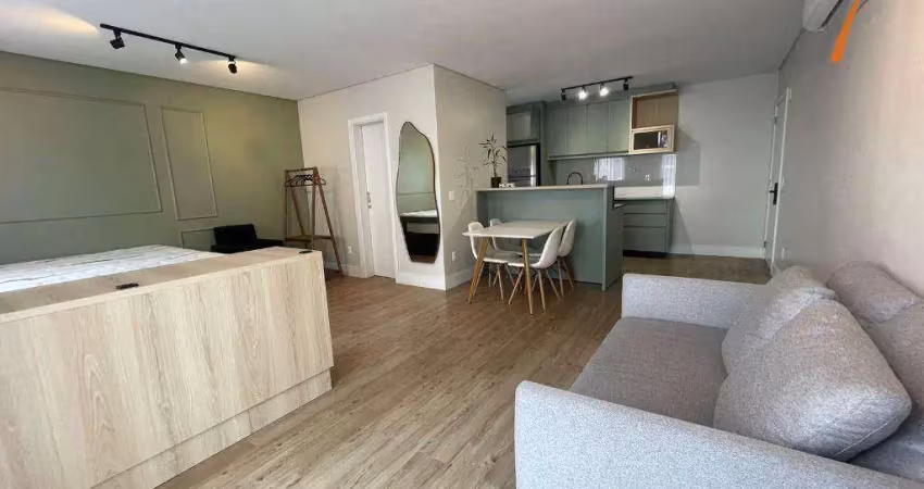 Studio com 1 dormitório para alugar, 50 m² por R$ 4.075,00/mês - Kobrasol - São José/SC