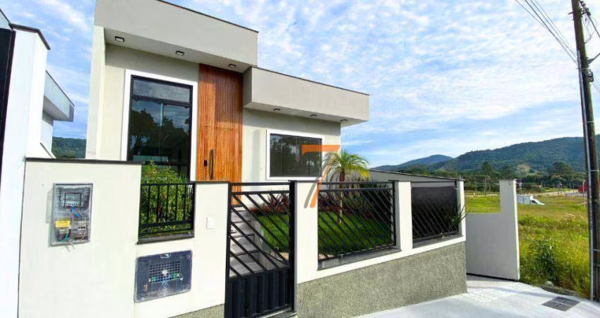 Casa com 4 dormitórios à venda, 171 m² por R$ 950.000 - Forquilhas - São José/SC