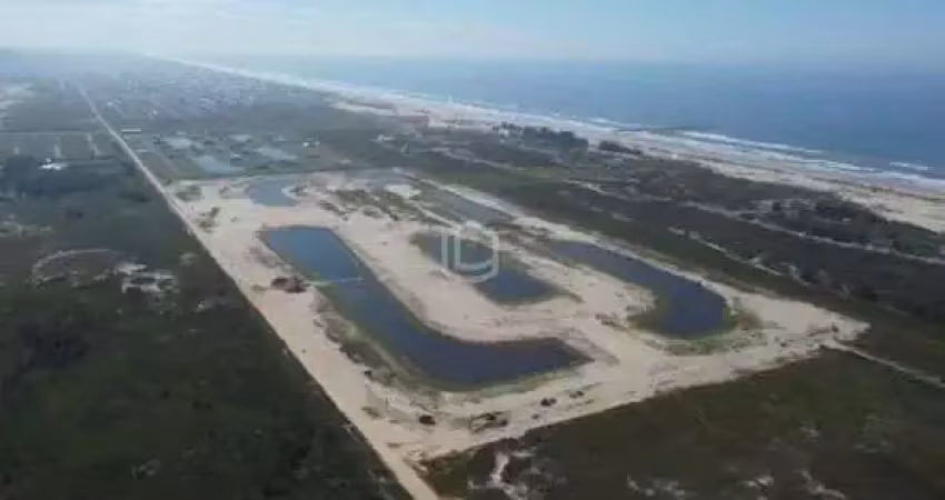 Terreno à venda na Av. das Palmeiras, Centro, Balneário Rincão