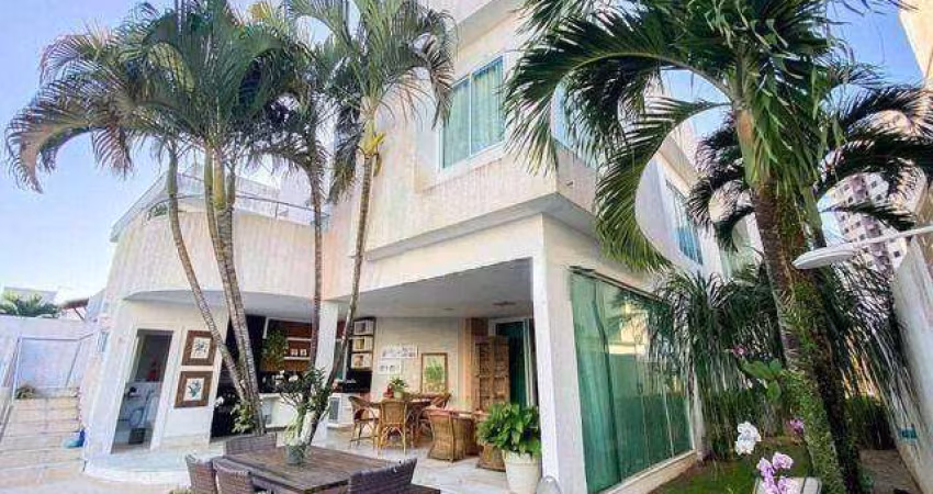 Exclusiva Casa no Ponta Negra Boulevard - 480m² - recentemente reformada - instalação de energia solar