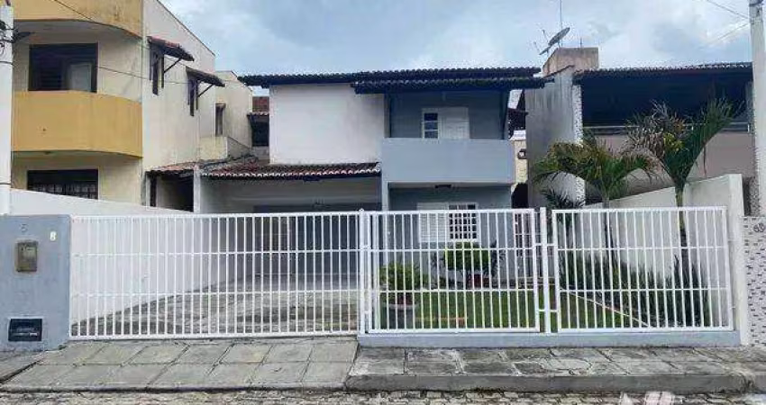 Casa duplex em Nova Parnamirim, 210m², 4suites, 2vagas