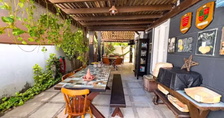 Casa com 3 dormitórios à venda, 192 m² por R$ 990.000,00 - Emaús - Parnamirim/RN