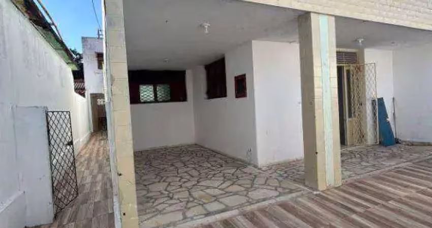 Casa com 5 dormitórios à venda, 200 m² por R$ 375.000,00 - Barro Vermelho - Natal/RN