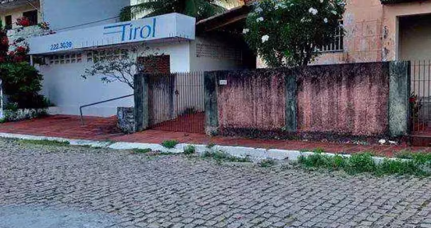 Casa + Ponto comercial no Tirol, Natal/RN - 550m² de área total