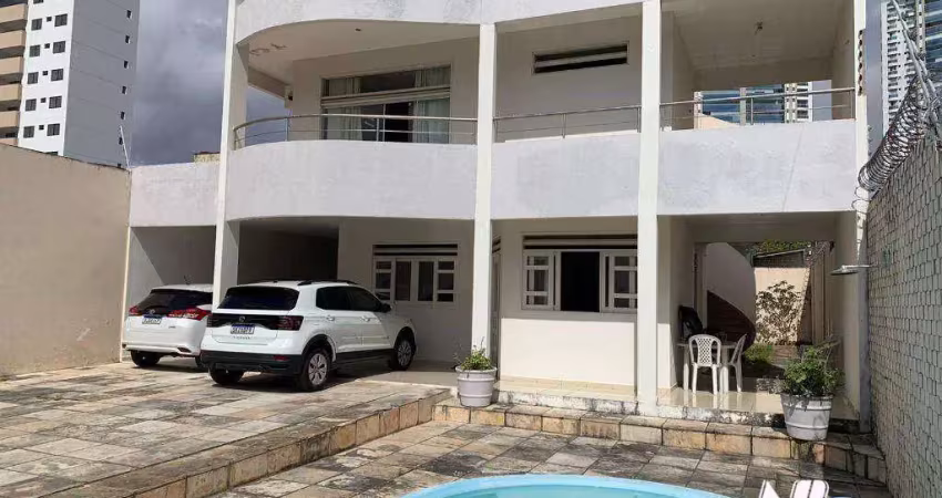 Casa com 4 suítes e Piscina em L. Nova
