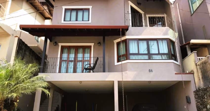 Sobrado em Condomínio no Nova Paulista, Jandira - 2 Quartos, Suíte, Hidromassagem, Piscina e Área Gourmet!
