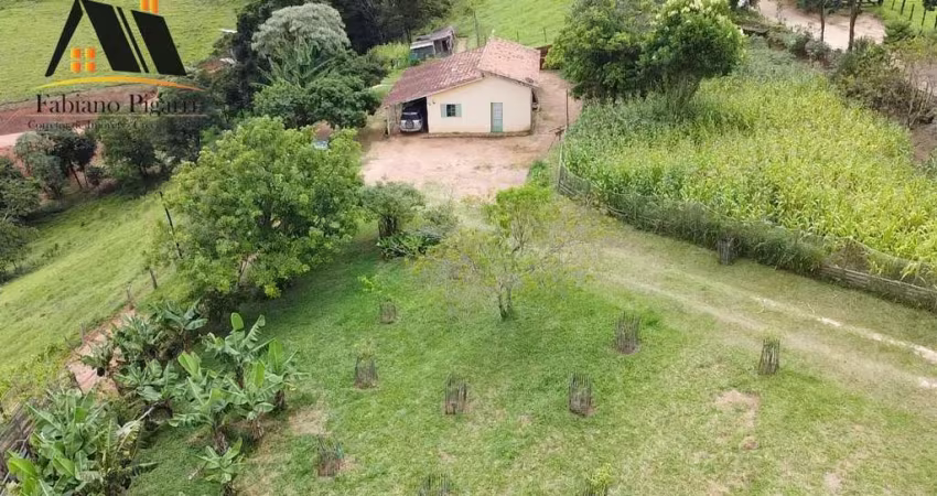 Sítio para Venda em Pedra Bela, zona rural, 3 dormitórios, 2 banheiros