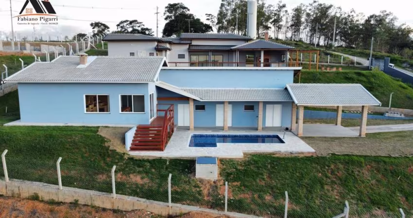 Chácara para Venda em Pinhalzinho, Fazenda velha, 3 dormitórios, 1 suíte, 3 banheiros